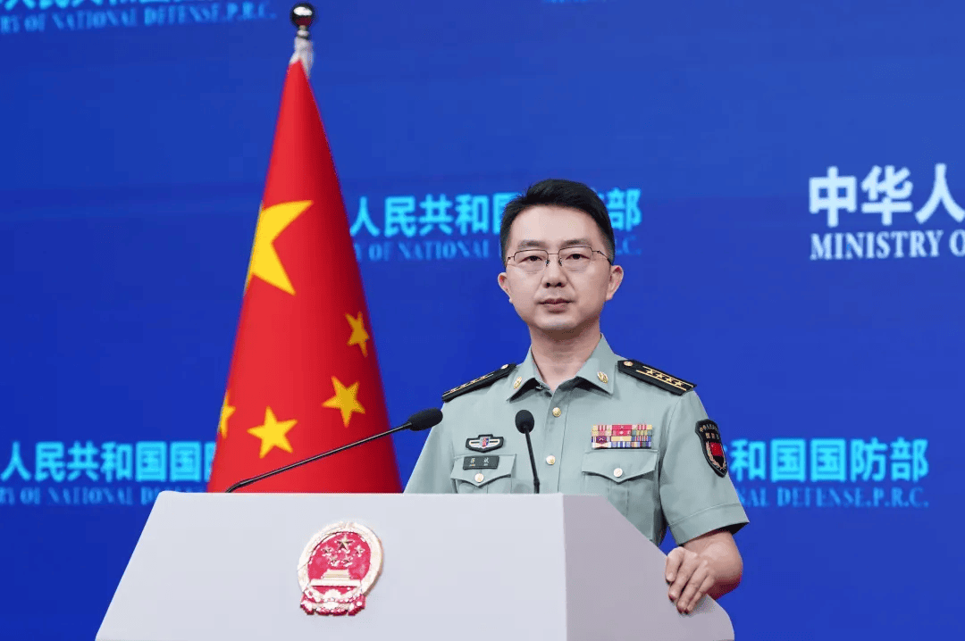 国防部回应外国船只为防袭击悬挂五星红旗